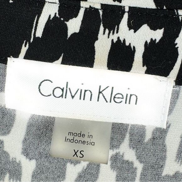 Calvin Klein Animal Print Button Front Shirt Blouse Black White XS - Picture 10 of 13